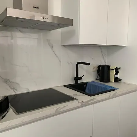 Apartament Separe Avec Parking Dans *